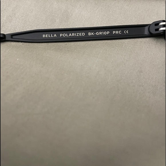 Diff eyewear Bella Black Grey Polarized Sunglasses. BNWOT. - Picture 7 of 8